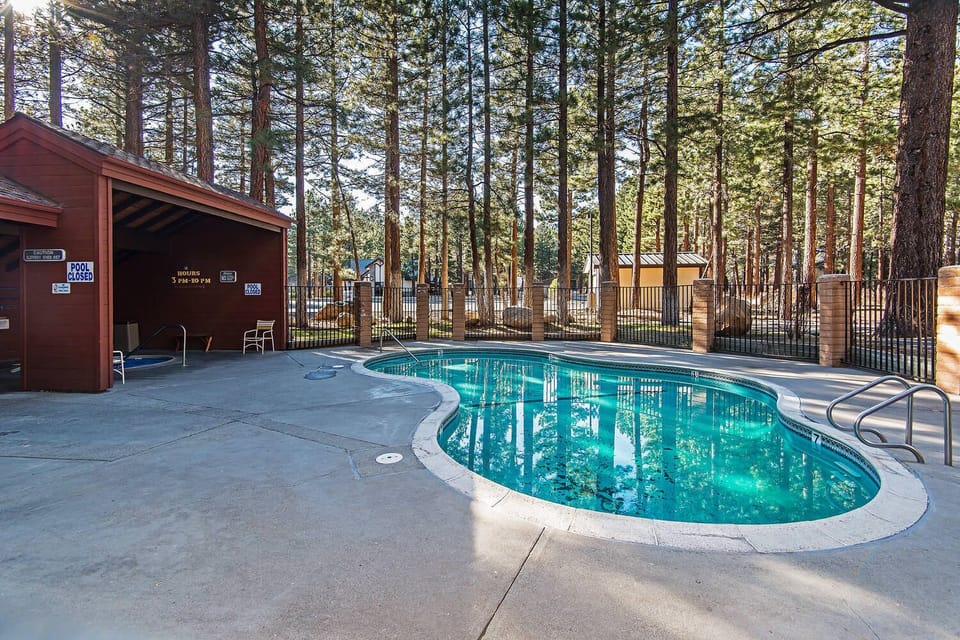 Winterset complex swimming pool (only open during summer)