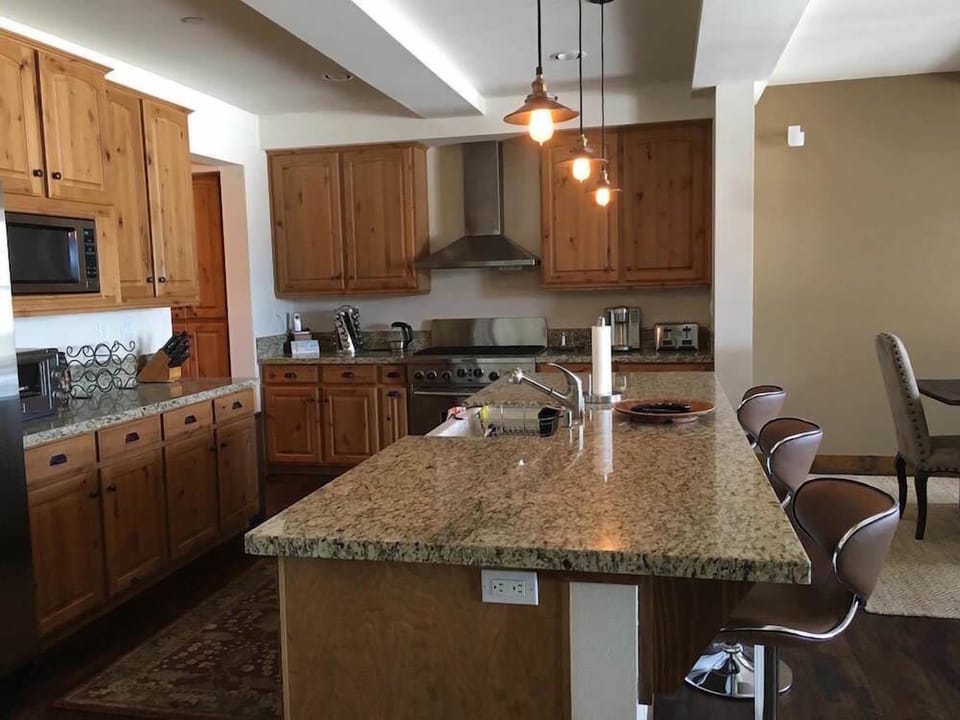 Fully equipped kitchen