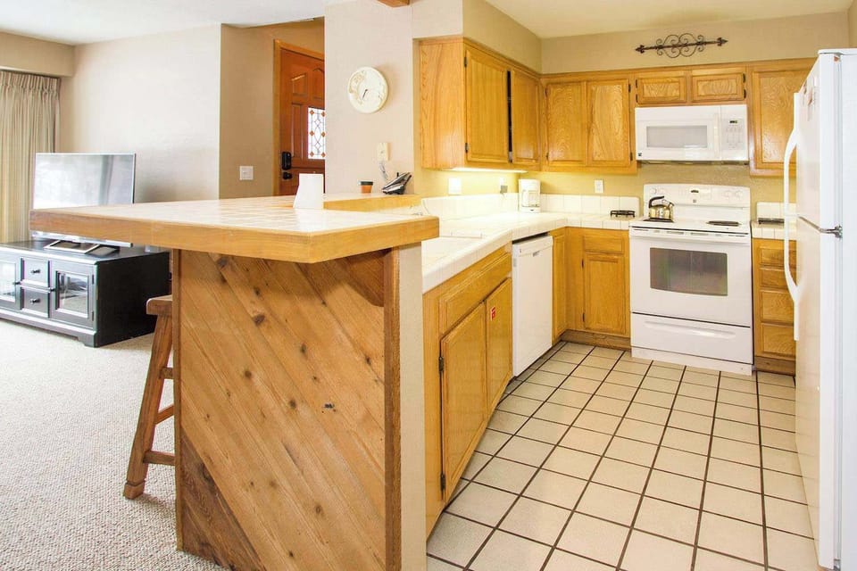 Fully equipped kitchen