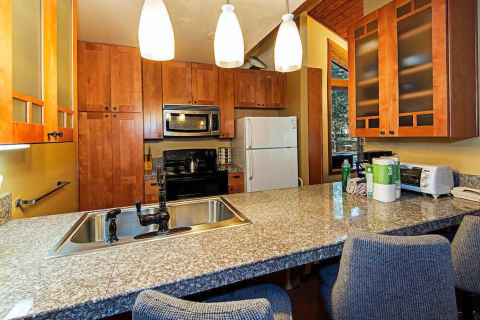 Fully equipped kitchen