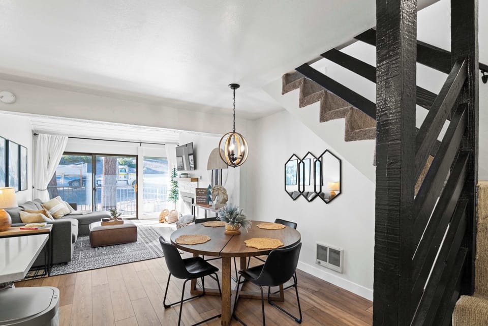 Stylish dining space for memorable meals. Perfect spot for gathering & sharing good food.