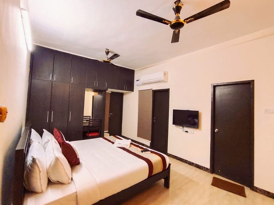 Deluxe Double Room | Desk, laptop workspace, free WiFi