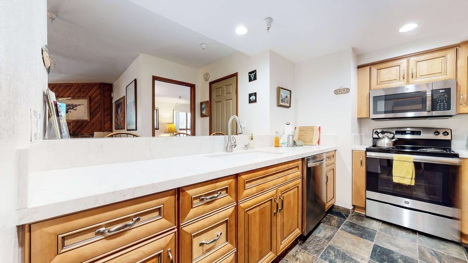 Fully equipped kitchen