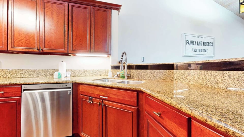 Fully equipped kitchen