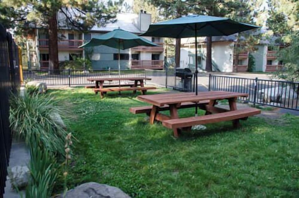 Mountain Shadows picnic tables