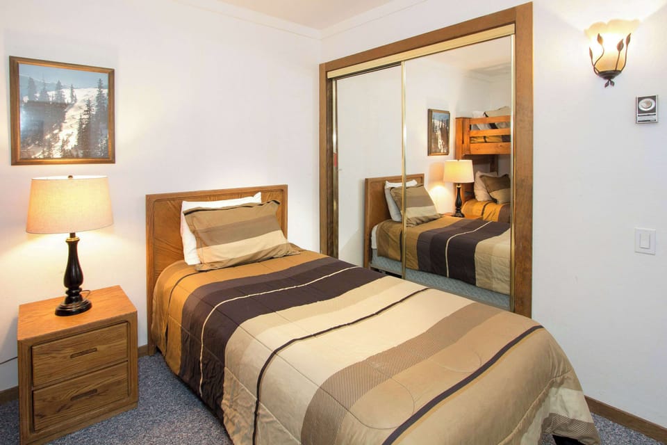 4th bedroom: Twin bunked and Twin single bed, great for kids