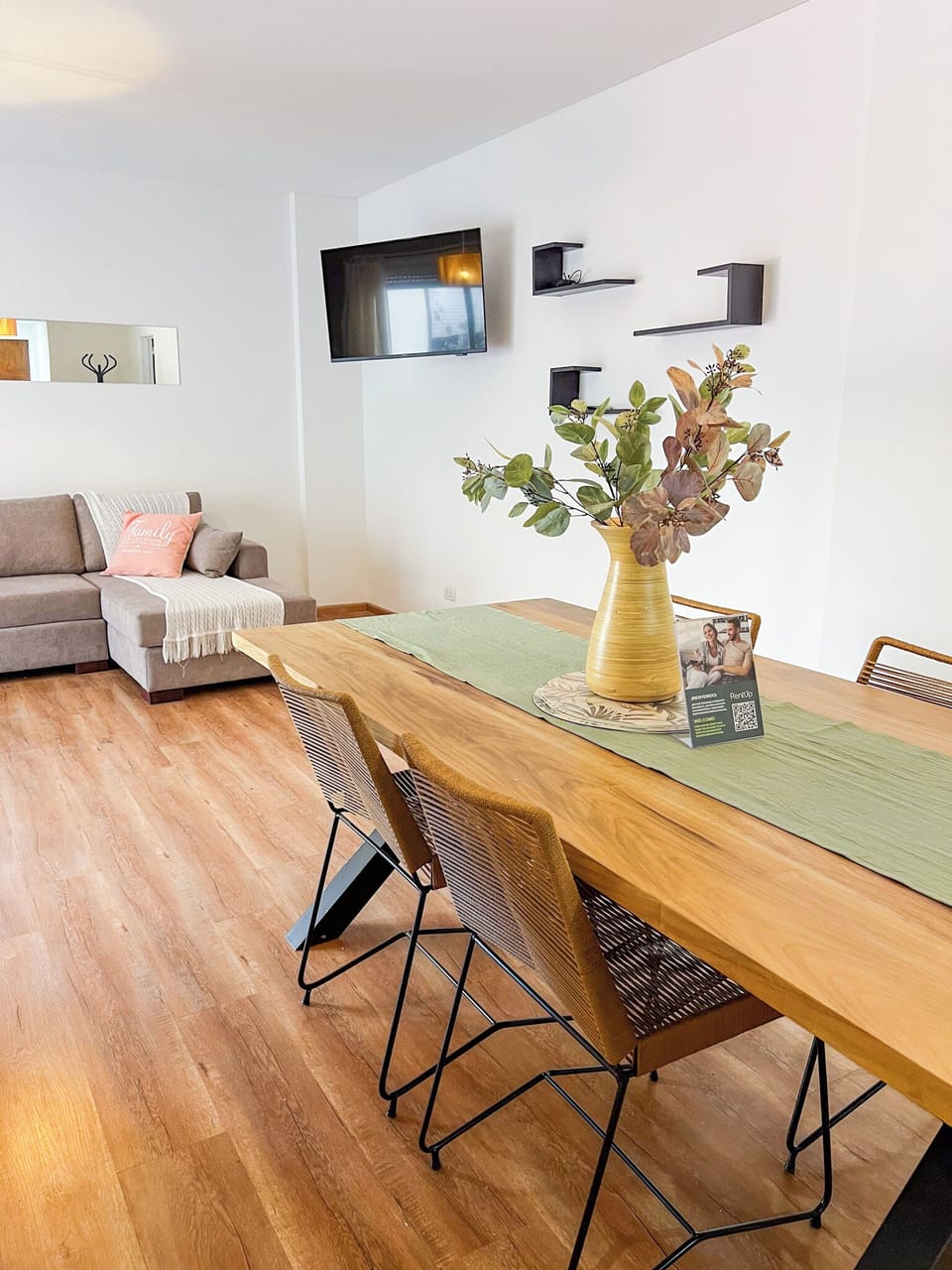 Classic Apartment | Living area