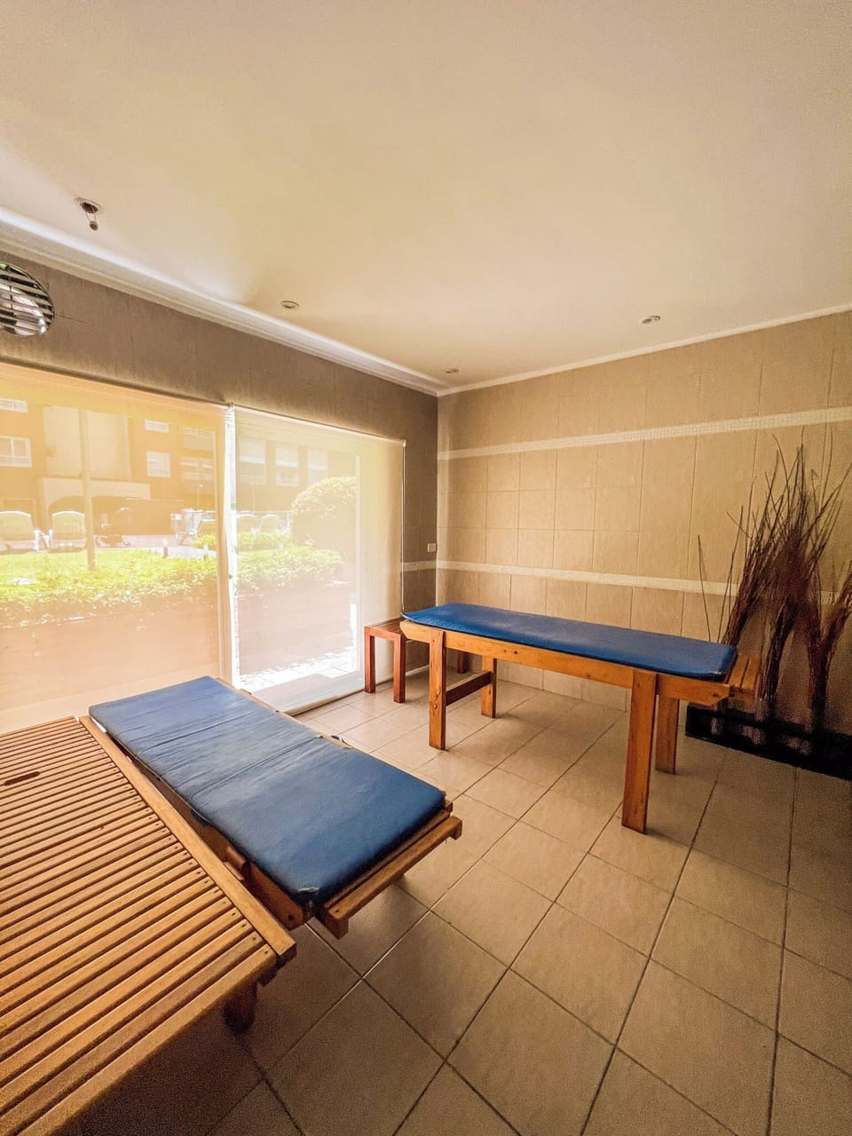 Sauna, hot tub, massages