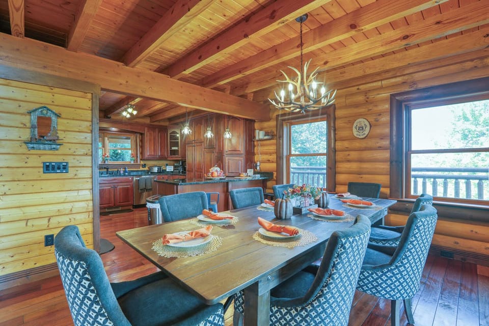 Dining Room seating of 8 and two additional seats at the bar.