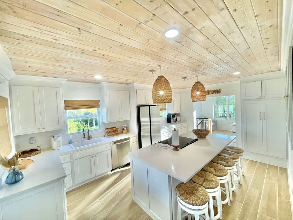 Main kitchen with everything you need for a family meal
