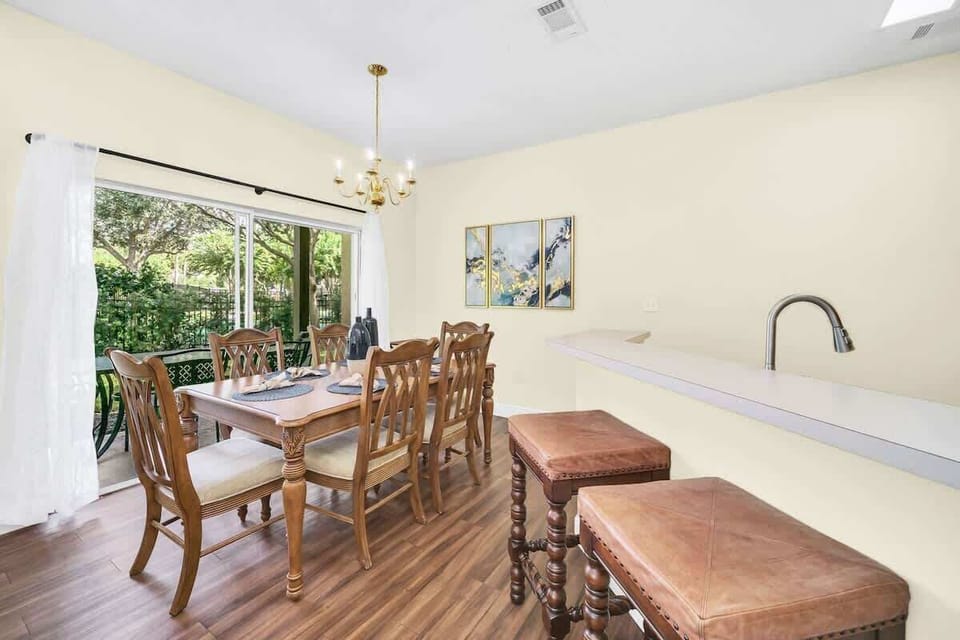 Bright Dining Area – With Outdoor Views