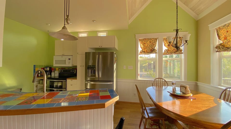 Breakfast nook