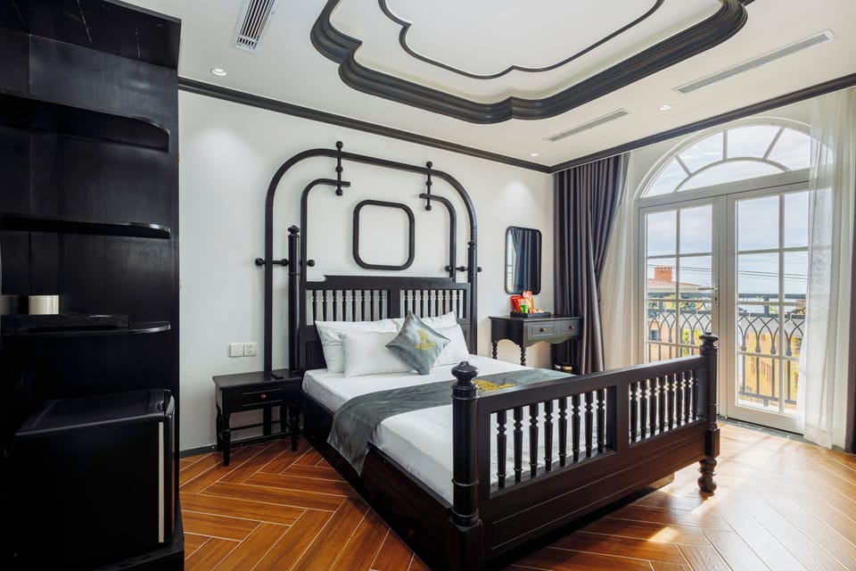 Family Quadruple Room, 2 Double Beds, Ocean View | Minibar, desk, free WiFi, bed sheets