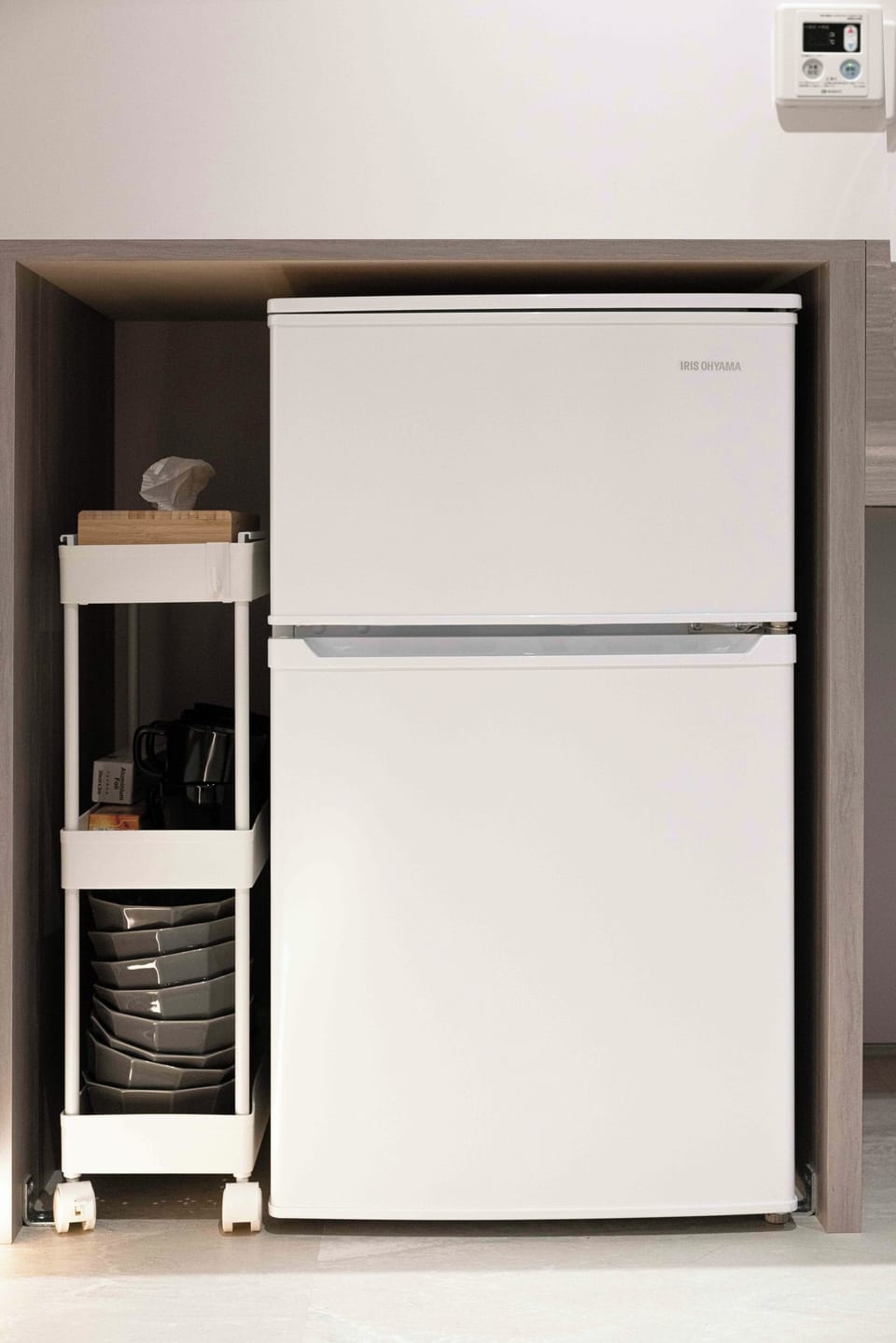 Superior Apartment | Private kitchen | Mini-fridge, stovetop, cookware/dishes/utensils