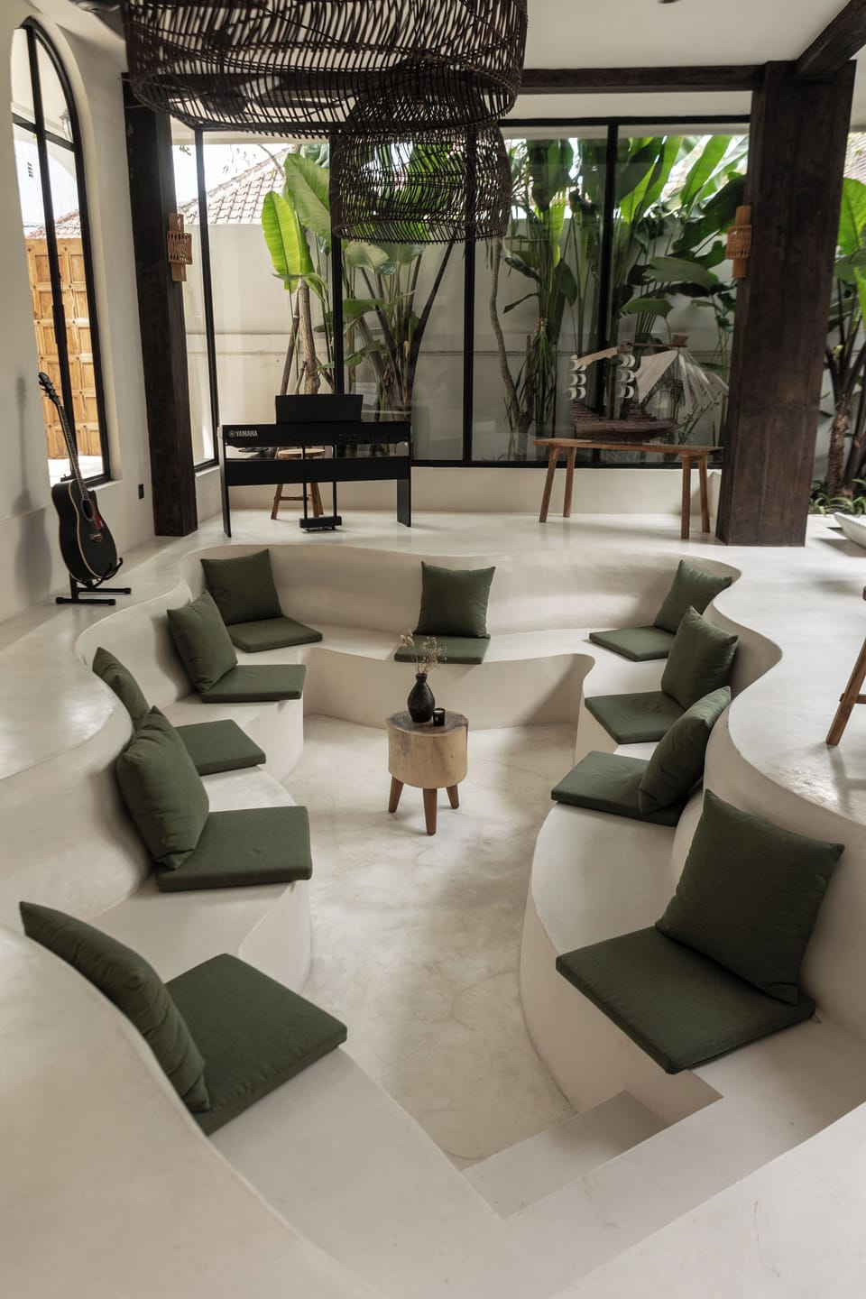 Deluxe Villa, Pool View | Living room | Table tennis, books