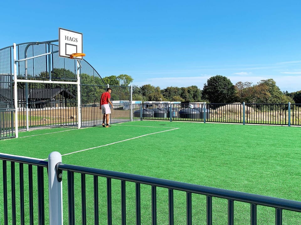 Sport court