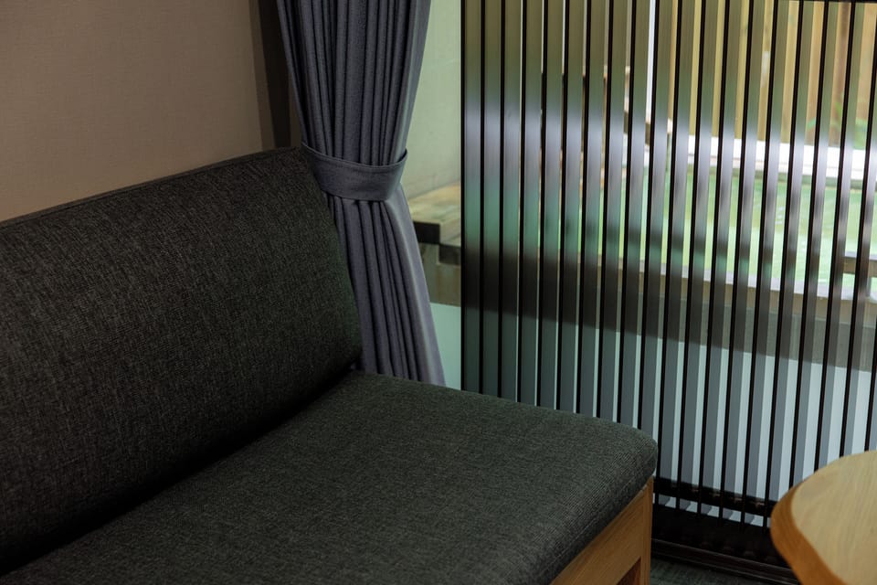 Twin Room with Open-Air Bathroom, Non Smoking | Down comforters, in-room safe, blackout drapes, WiFi (free)