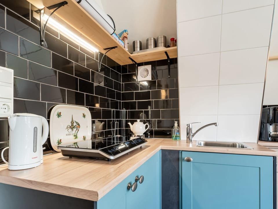 Fridge, microwave, coffee/tea maker