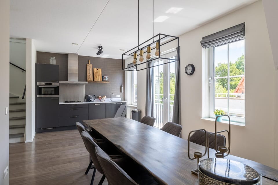 Comfort Apartment, 3 Bedrooms | Dining