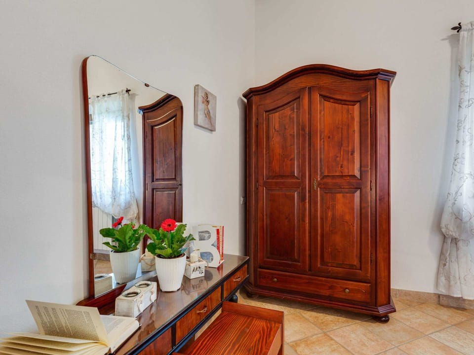 Comfort House, 2 Bedrooms | 2 bedrooms, individually furnished, bed sheets