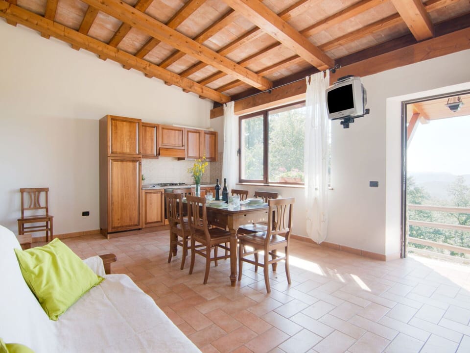 Luxury House, 3 Bedrooms | Living room