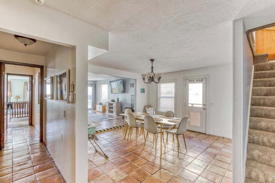 Easy flow from dining to living! Perfect for enjoying time together.