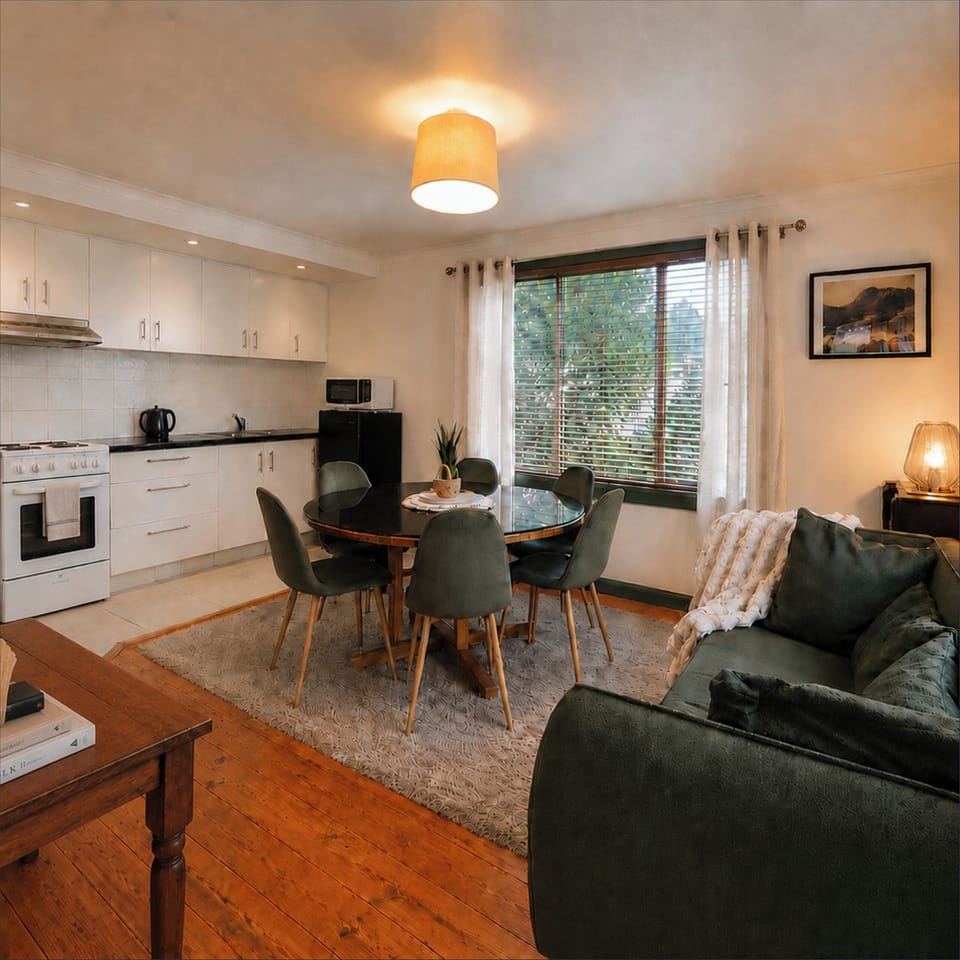 Cottage, Mountain View | Private kitchen | Mini-fridge, toaster