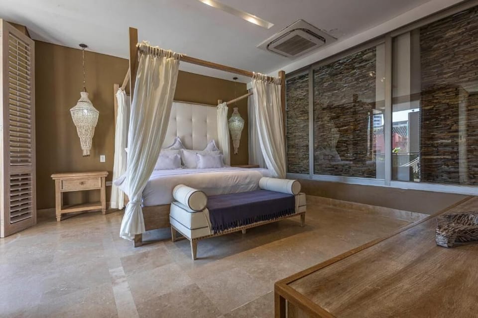 Luxury Townhome, 3 Bedrooms | 3 bedrooms, soundproofing, iron/ironing board, free WiFi