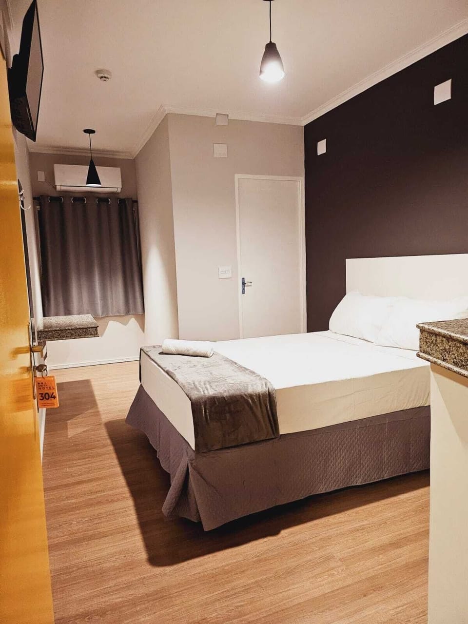 Standard Room | Laptop workspace, free WiFi, bed sheets