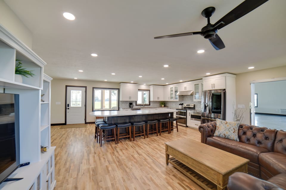 Living Area | Kitchen | Free WiFi | Smart TV | 1st Floor