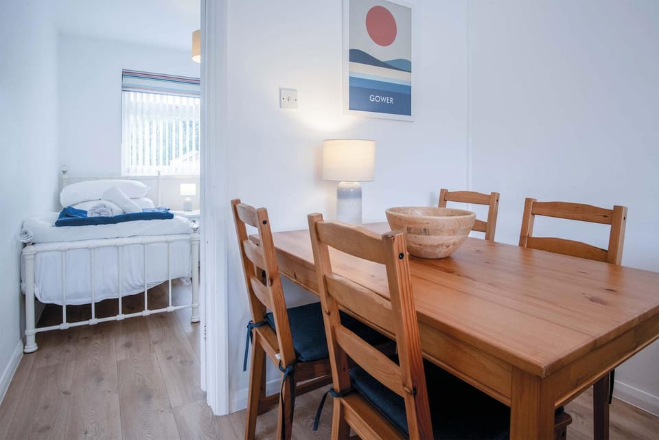 Bayview 61 - 2 Bedroom Chalet - Bayview Oxwich (5512)