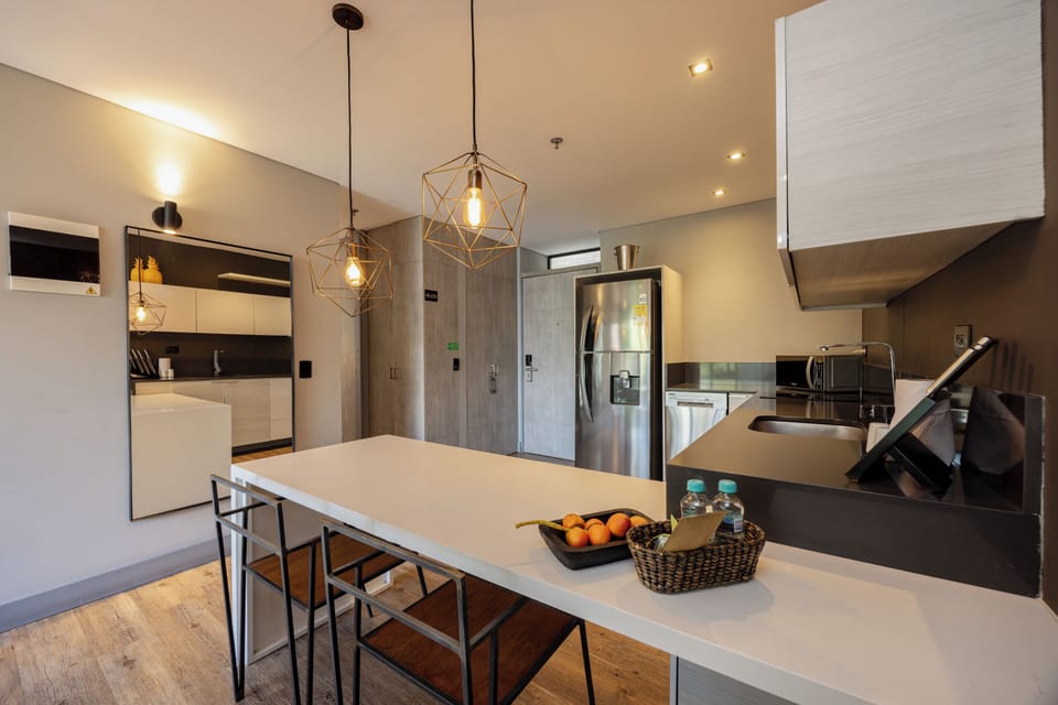 Apartment, 2 Bedrooms | Private kitchen | Highchair