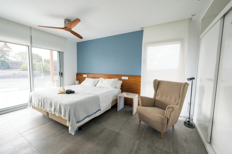 Luxury Double Room | In-room safe, desk, laptop workspace, blackout drapes