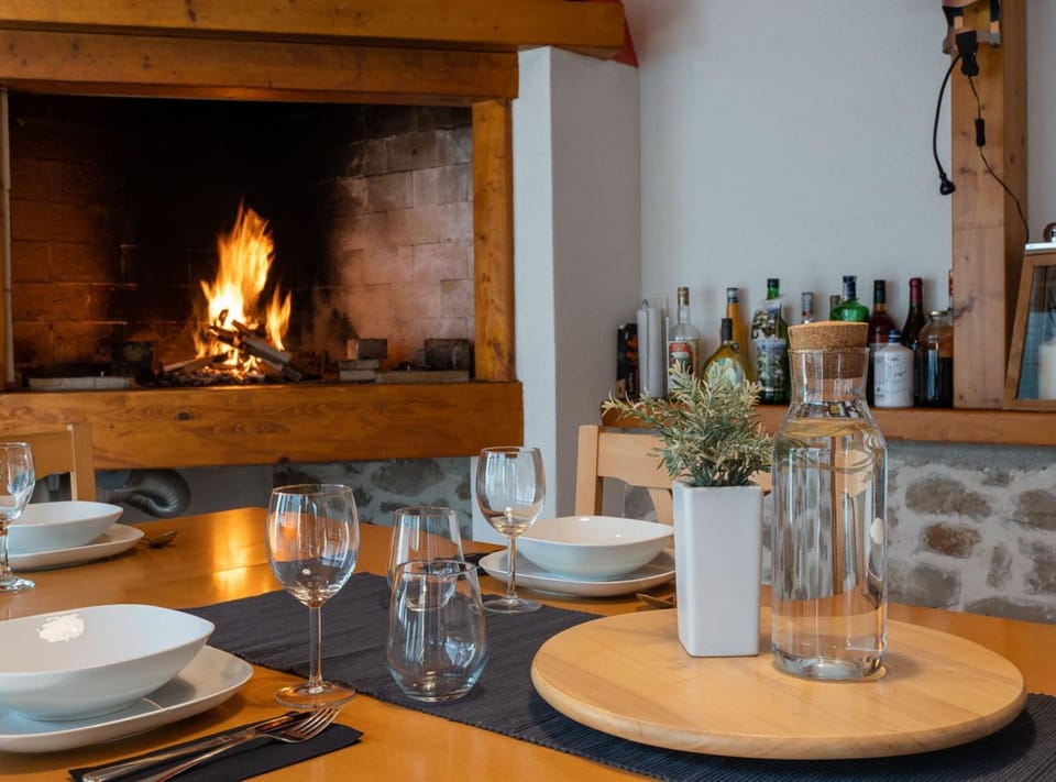 Villa (Five Bedroom Villa with Private Pool) | Dining room