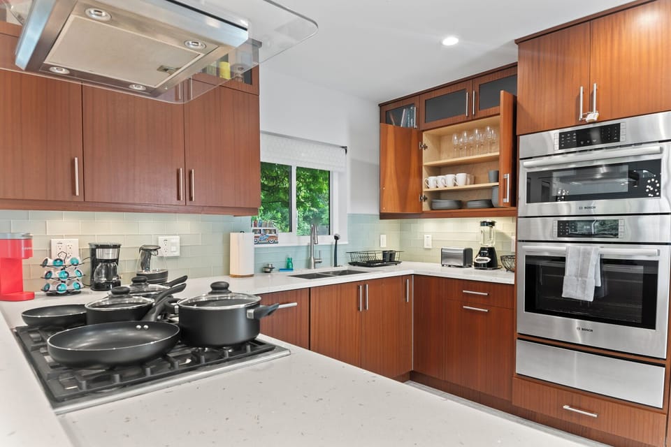 Luxury Villa | Private kitchen | Coffee/tea maker, electric kettle, highchair