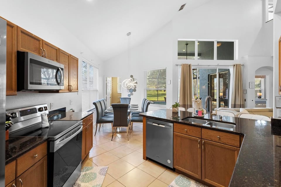 Prepare your favorite meals in the spacious, fully equipped kitchen.