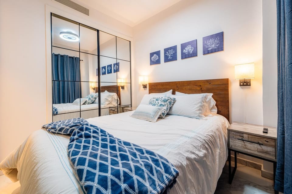 Aqua Fam  Swim  out Suite - Pool @ Cana Rock G 117 (1004)