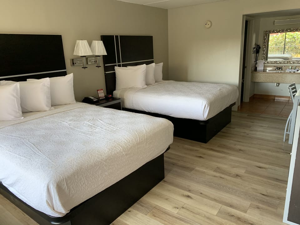 Individually furnished, desk, laptop workspace, free WiFi
