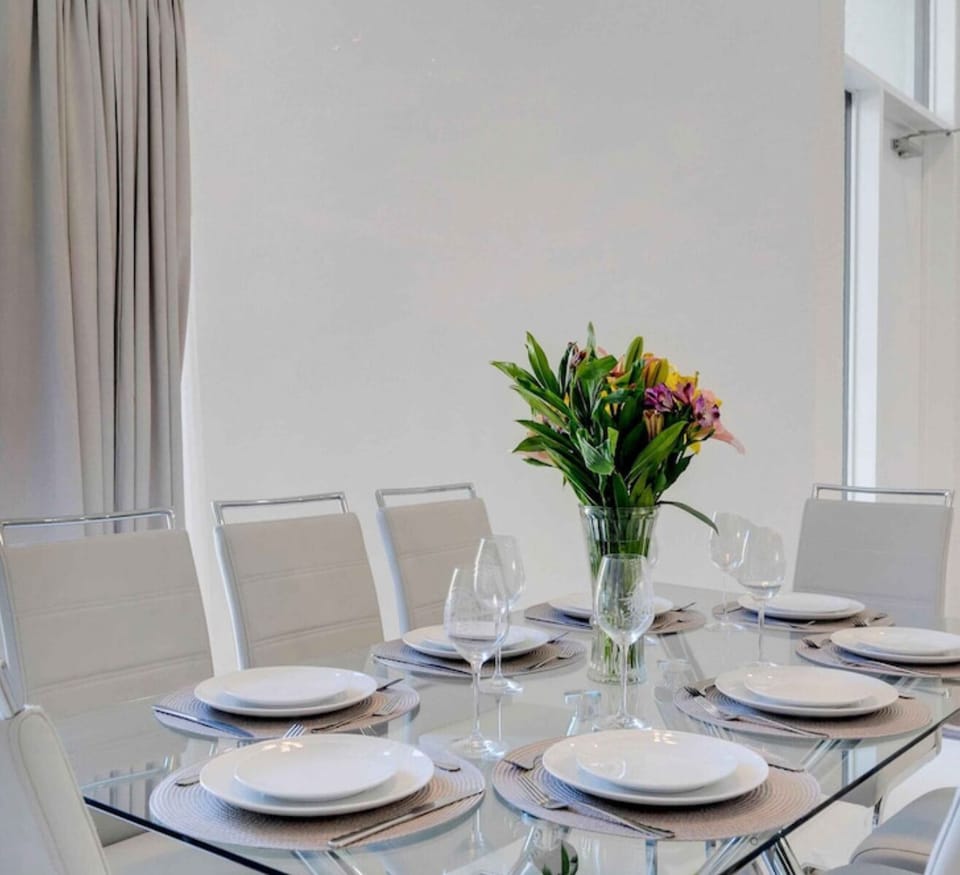 Dining area, seating for 8