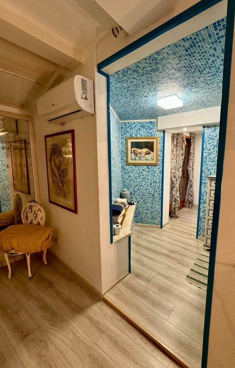 Family Quadruple Room | Living area