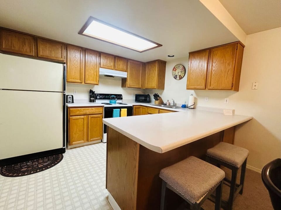Kitchen and bar seating