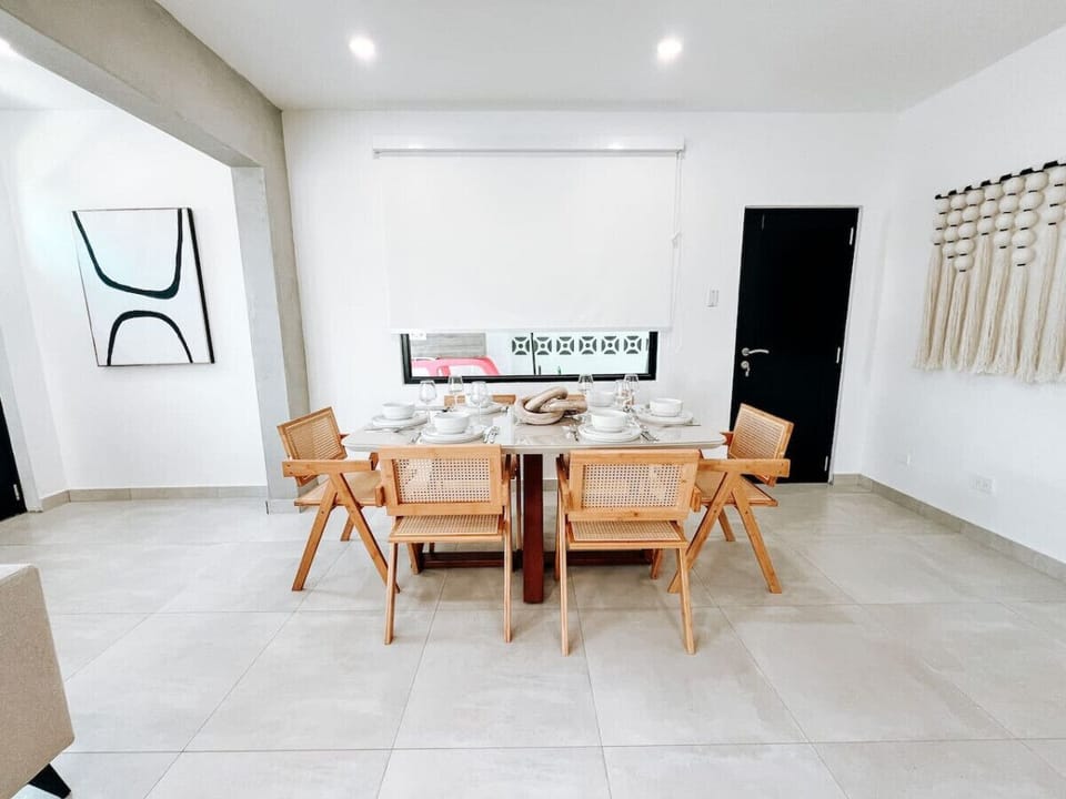 Stylish dining table that comfortably seats the whole group.