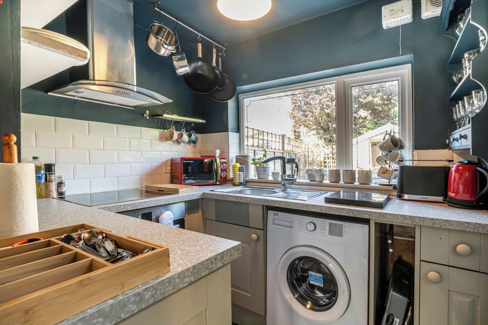 House, City View | Laundry