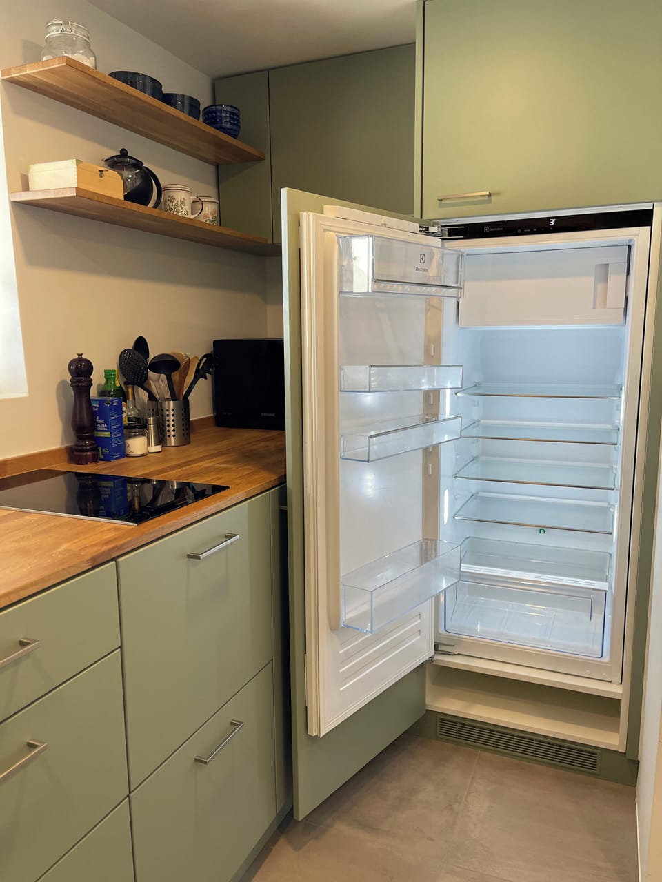 Fridge with freezer compartment 