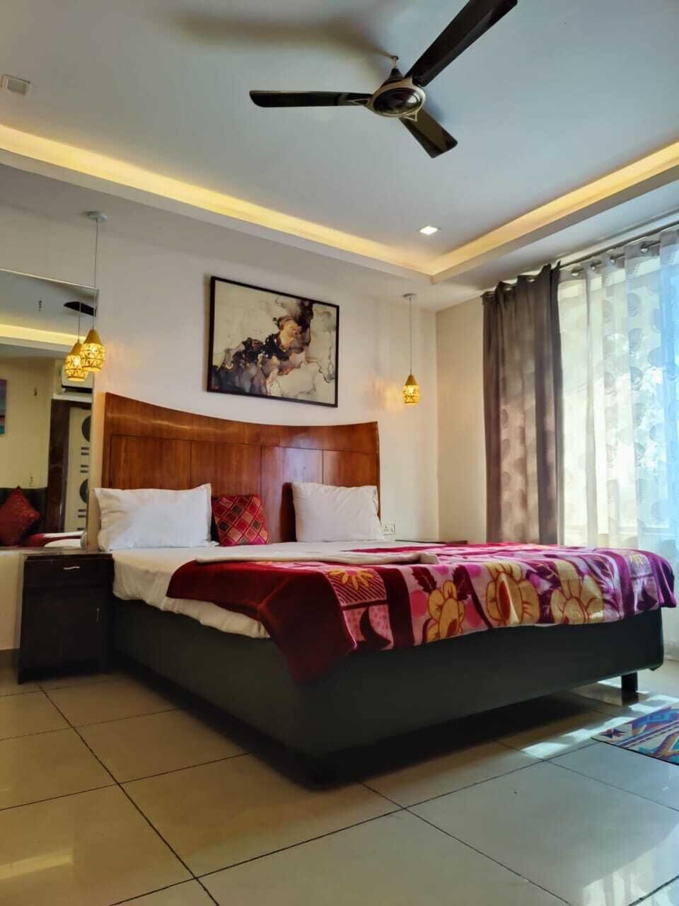 Deluxe Room, Air conditioning | Premium bedding, desk, rollaway beds, free WiFi