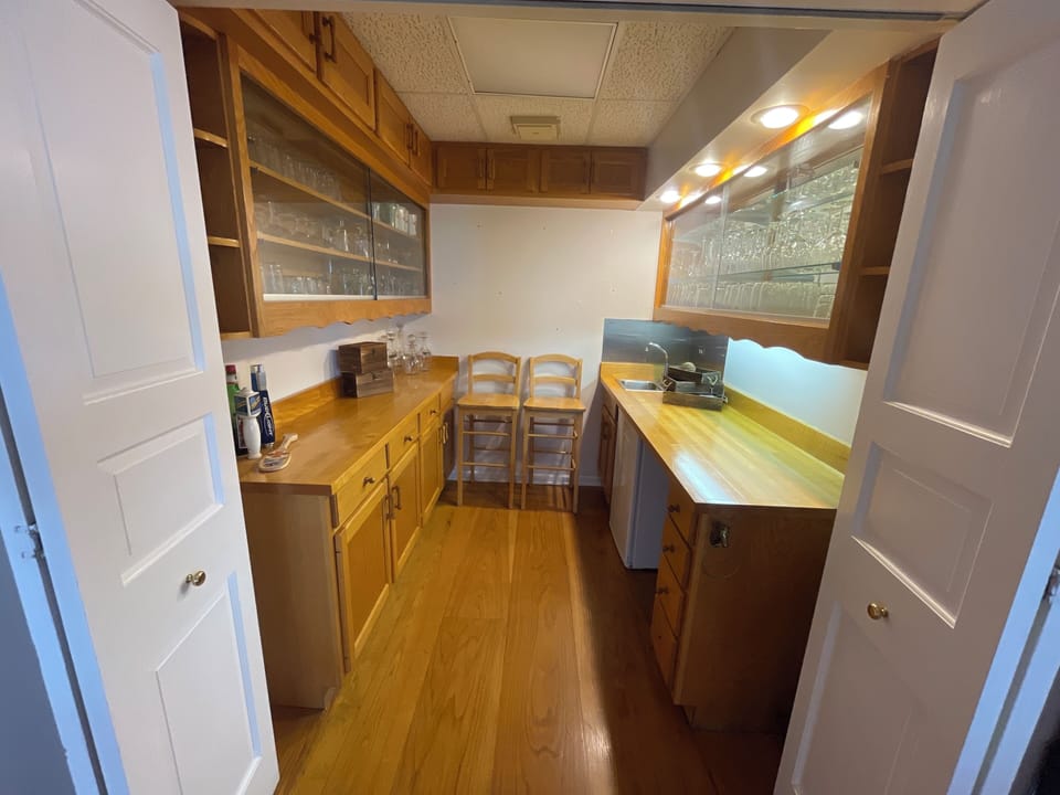 Wet bar off of great room
