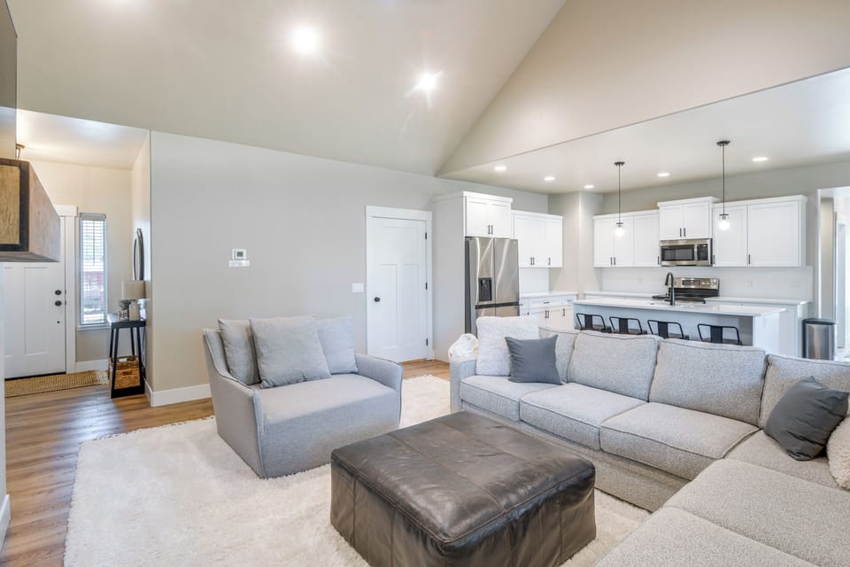 House (5 Bedrooms) | Interior