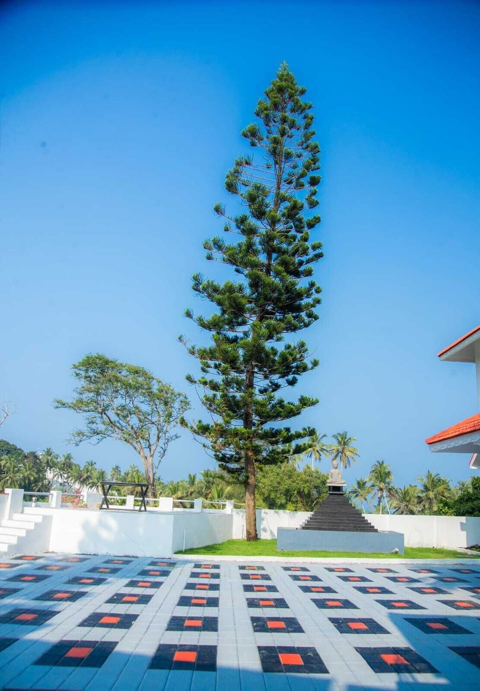 Ocean Queen Palace Hotel Hotel in Thiruvananthapuram