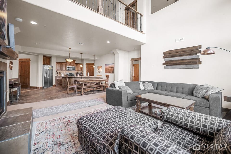 Discover grand living, effortlessly connecting meals and conversation.