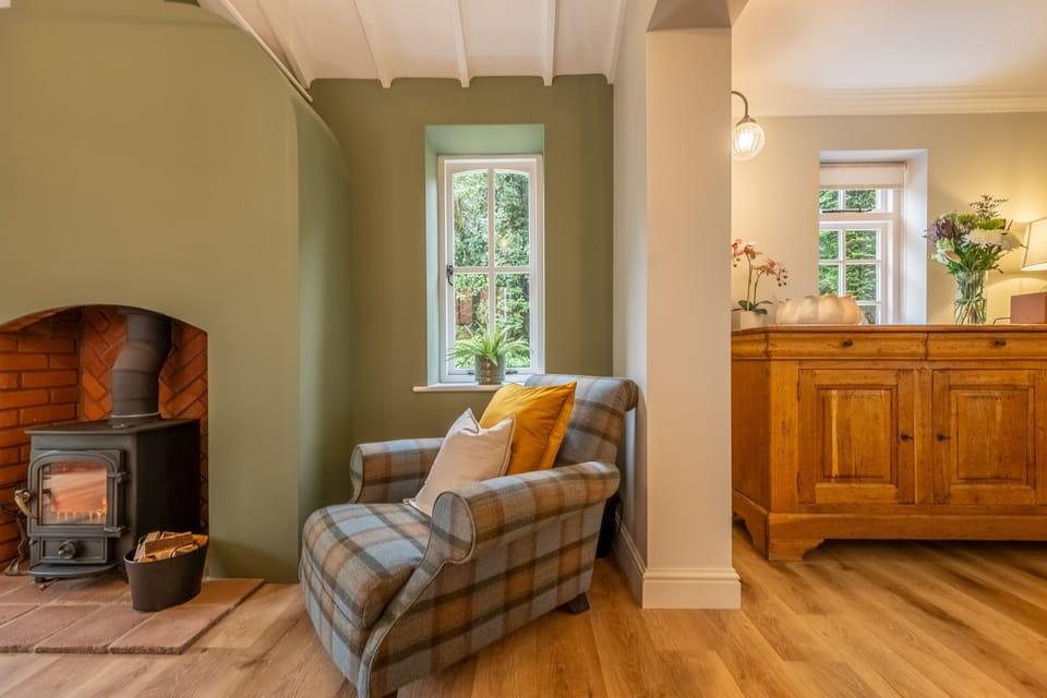 Ground floor: In to the dining room